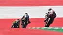 Pembalap Monster Energy Yamaha, Valentino Ross, saat mengikuti latihan bebas (FP3) MotoGP Styria di Sirkuit Red Bull Ring, Austria, Sabtu (22/8/2020). Joan Mir finis pertama pada FP3 MotoGP Styria dengan catatan waktu 1 menit 23,456 detik. (AFP/Joe Klamar)