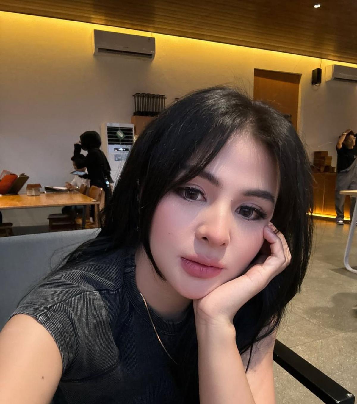 7 Potret Thya Sethya saat Pakai Hijab setelah Tinggalkan MMA, Sempat Tampil Bercadar Ketika Umroh