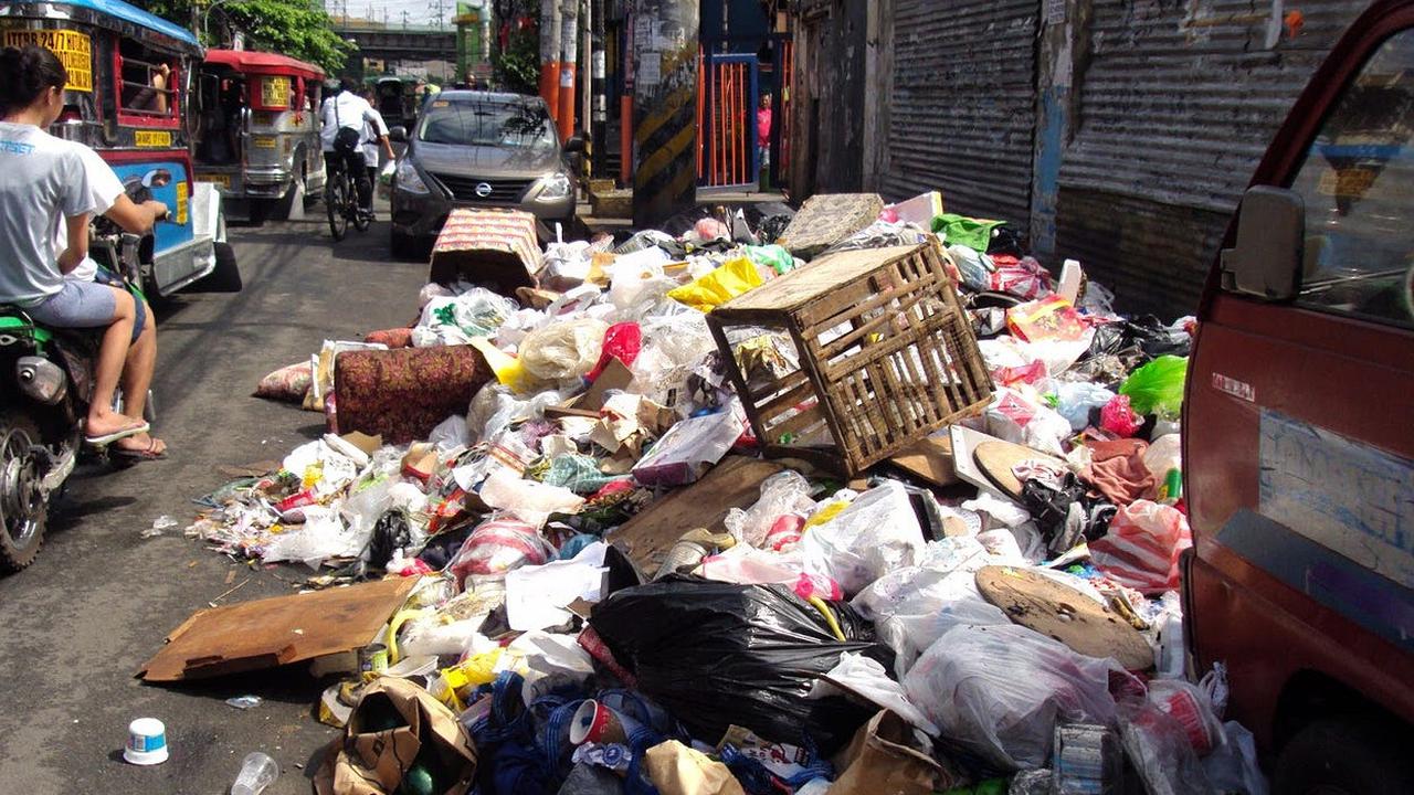 Sampah Makin Menggunung, Warga Kota Ini Diminta Simpan Sampah di Rumah