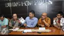 Komnas HAM menggelar konferensi pers terkait penggusuran Kampung Pulo di Kantor Komnas HAM, Jakarta, Senin (24/8/2015). Komnas HAM mengkritik Pemprov DKI Jakarta atas kebijakan tata kota normalisasi Kali Ciliwung. (Liputan6.com/ Gempur Muhammad Surya)