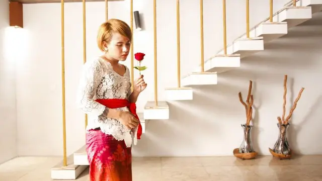 7 Potret Transformasi Evelyn Mantan Istri Aming, Dari Tomboi Hingga Feminin