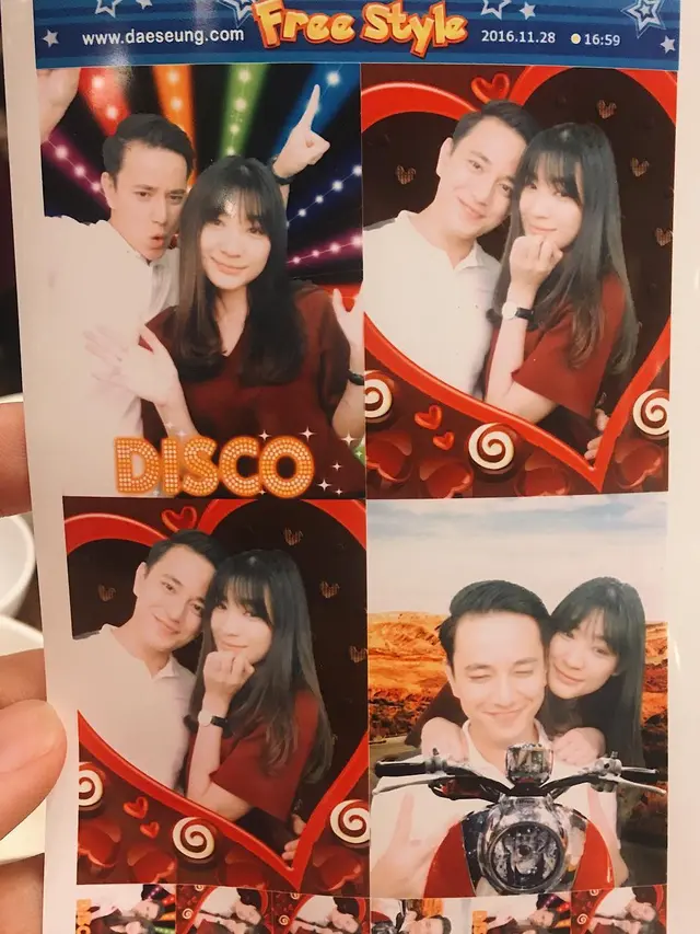 Resmi Lamaran, Ini 6 Momen Mesra Billy Davidson dan Kekasih