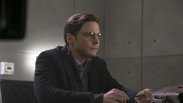 Daniel Bruhl dalam Captain America: Civil War - 6 Hal yang Mengganjal di Captain America: Civil War