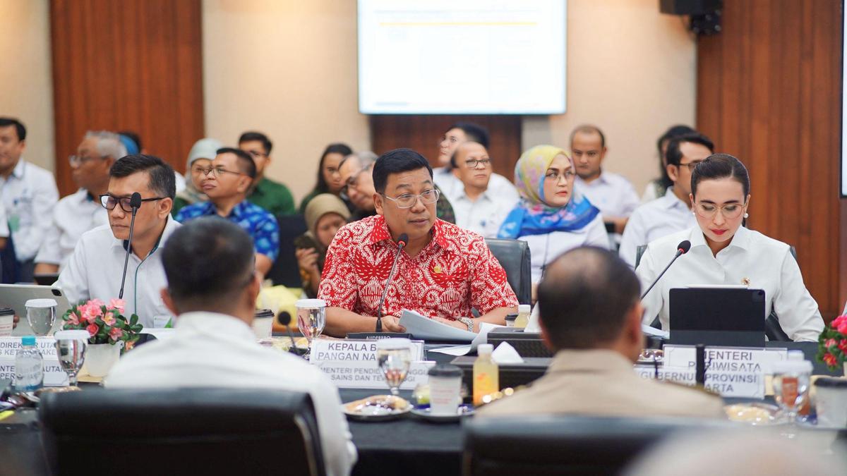 Pemerintah Siapkan Rp 6,5 Triliun Buat Bansos Beras dan Minyak Goreng