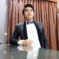 "Senangnya apa, Nanaz sudah resmi dipersunting sama cowok lain. Karena cowok itu (Jeje Govinda) dari pandangan Bang Billy memang baik, mengayomi banget. Nanaz kan tipe wanita yang manja," tambah Billy Syahputra. (instagram/bilsky16)