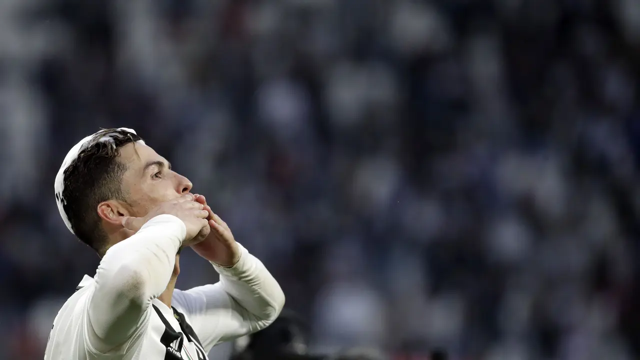 Selebrasi Ronaldo Juara Seria A