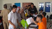 Rajawali Nusindo menyalurkan bantuan pangan pemerintah untuk penangangan stunting untuk wilayah Jawa Timur dan Nusa Tenggara Timur. (Dok Rajawali Nusindo)
