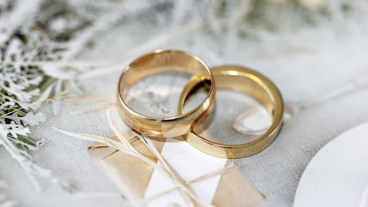 Bongkar Rahasia Keluarga, Wanita Ini Klaim Ibunya Menikahi Paman Demi Harta, Simak Ceritanya