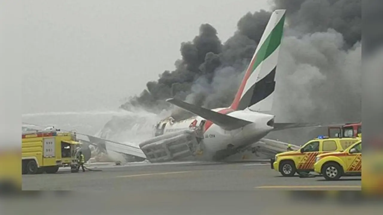 Pesawat Emirates Airlines celaka di Bandara Internasional Dubai