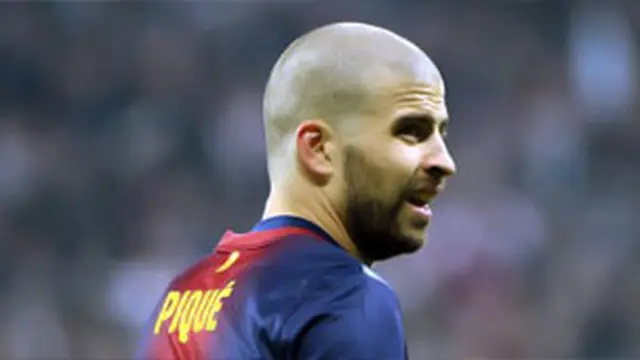gerard-pique-botak-130424b-t.jpg