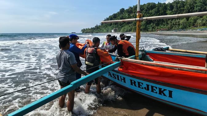Ombak Pantai Sayar Lampung Telan Bocah 7 Tahun, Jasad Terlacak 9 KM dari Titik Hilang