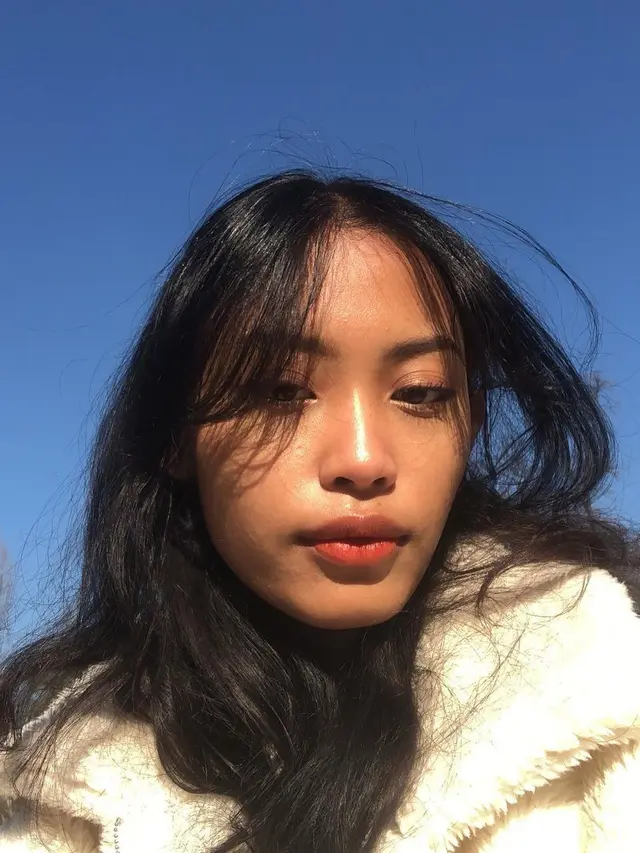 6 Potret Nafa Salvana, Model Asal Karawang yang Tampil di Milan Fashion Week