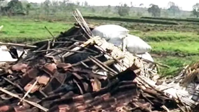 Angin Puting Beliung Obrak-Abrik 3 Desa di Blora
