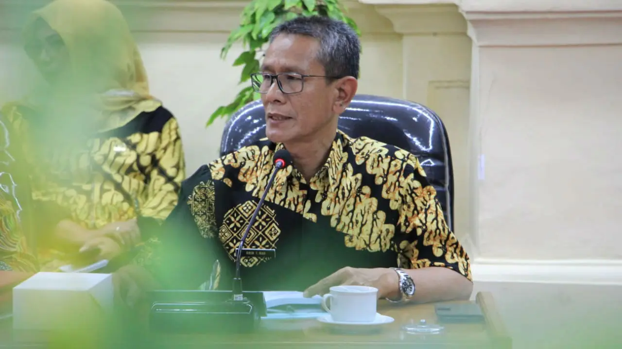 Titik Terang Misteri Temuan Benda Kuno di Proyek Revitalisasi Alun-Alun Kejaksan Cirebon