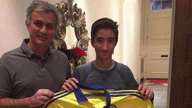 Masih 'Bau Kencur', Putra Mourinho Pamer Foto Mesra Bareng 