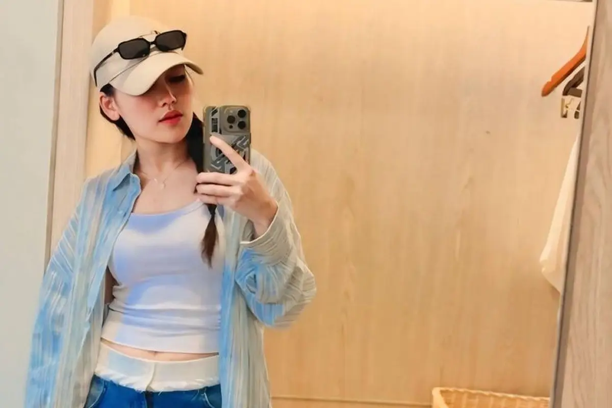 Ayu Ting Ting dengan tampilan asiknya (Instagram/ayutingting92)