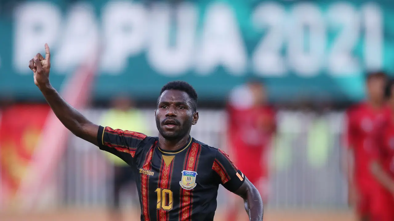 Foto: Dua Gol Ricky Cawor Bawa Papua Raih Emas di PON XX Papua