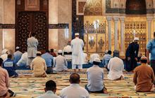 Bacaan Niat Sholat Jumat Imam dan Makmum, Lengkap dengan Tata Caranya