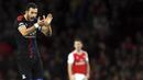 Pemain Crystal Palace, Luka Milivojevic, melakukan selebrasi usai membobol gawang Arsenal pada laga Premier League 2019 di Stadion Emirates, Minggu 927/10). Kedua tim bermain imbang 2-2. (AP/Leila Coker)