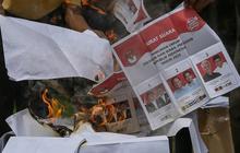 FOTO: KPU Musnahkan Ribuan Lembar Surat Suara untuk Pemilih Luar Negeri, Ini Penyebabnya
