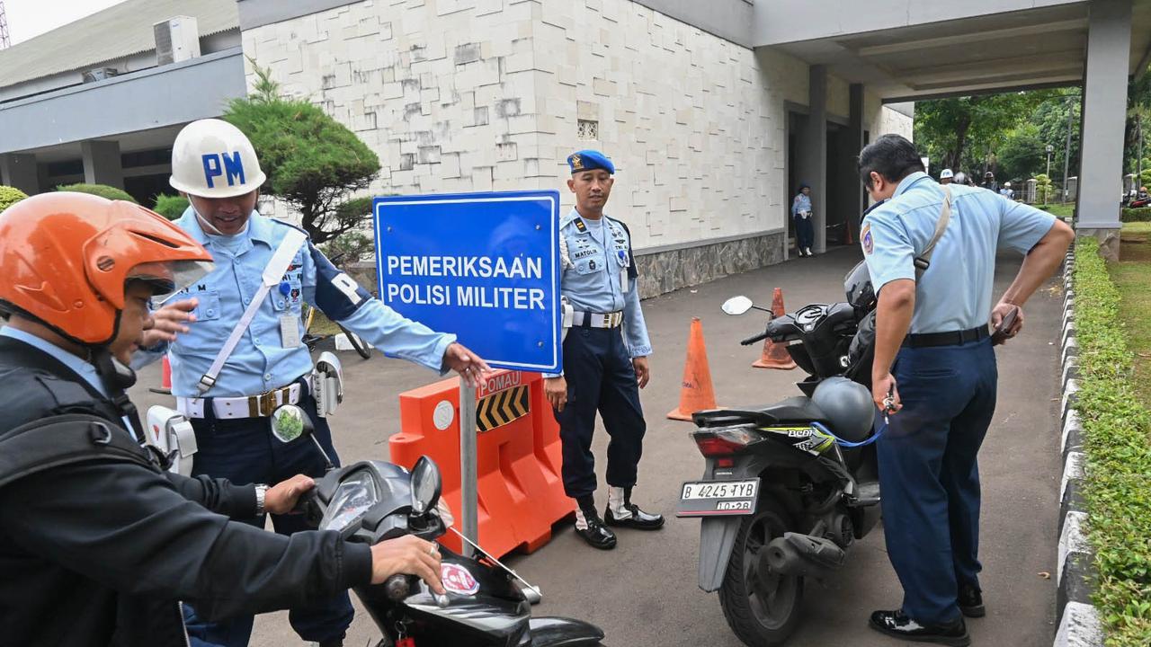 FOTO:  Tegakkan Ketertiban, Pomau Koopsudnas Gelar Operasi Gaktib