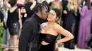 Kylie Jenner seakan tak ingin kebahagiaan hubungannya bersama dengan Travis Scott diusik oleh mulut-mulut yang jahil. (THEO WARGO  GETTY IMAGES NORTH AMERICA  AFP)