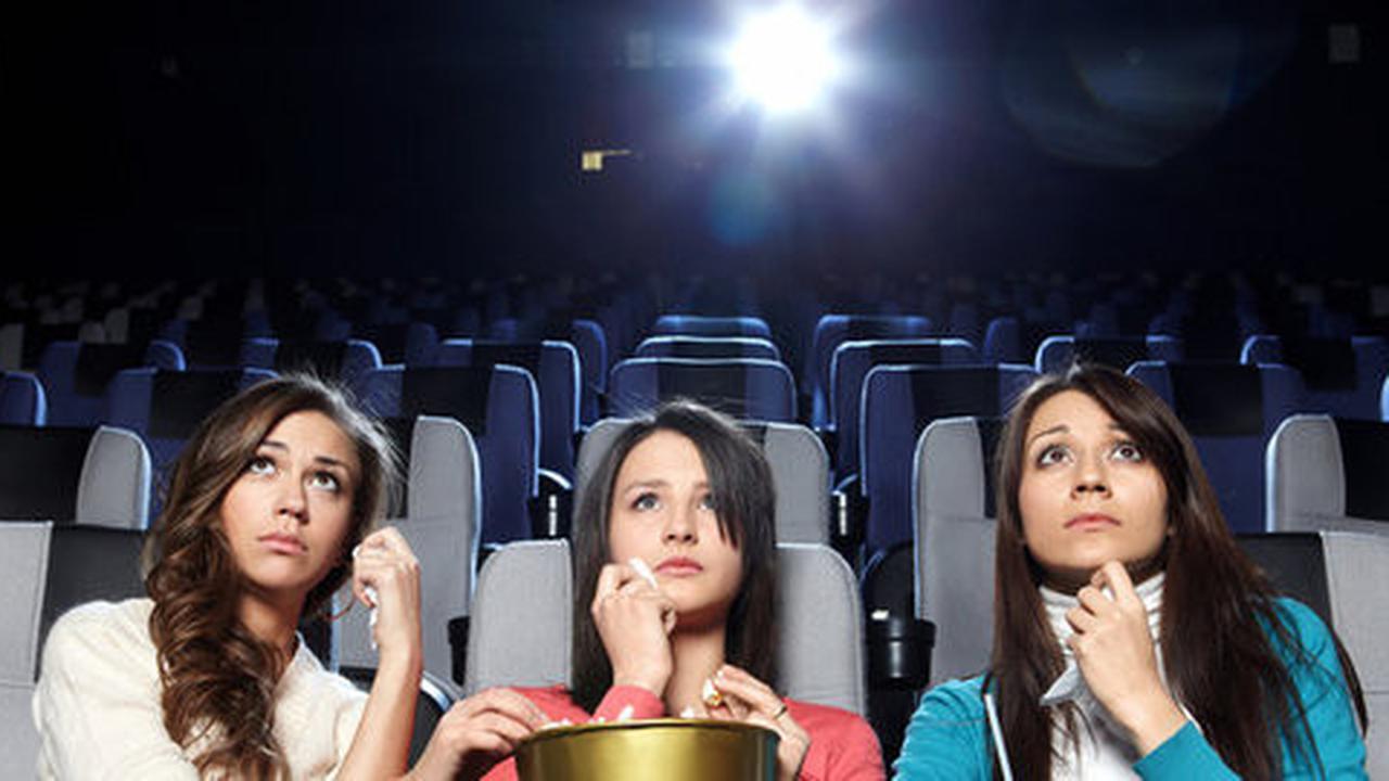 Penelitian: Hobi Nonton Film Sedih Justru Bisa Bikin Lebih Bahagia