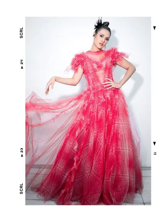 Vidi juga bertanya tentang hal yang membuat Raisa yakin kalau Hamish adalah jodohnya. Ternyata, Raisa mengaku kalau memang sejak awal bertemu, ia yakin laki-laki itu adalah jodohnya. (Instagram/raisa6690)