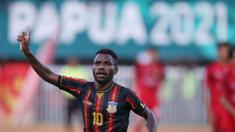 Tampil dengan kekuatan terbaiknya, Papua unggul 2-0 atas Aceh. Semua gol Papua diborong Ricky Ricardo Cawor. (PB PON XX Papua/Chaarly Lopulua)