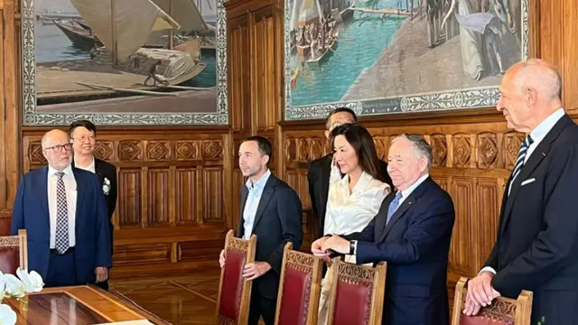 Aktris Michelle Yeoh menikah dengan mantan CEO Ferrari Jean Todt setelah tunangan selama 19 tahun. (Foto: Twitter @JeanTodt)