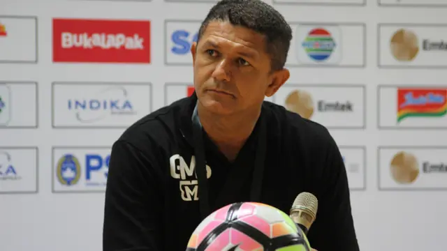 Pelatih Madura United Gomes De Olivera