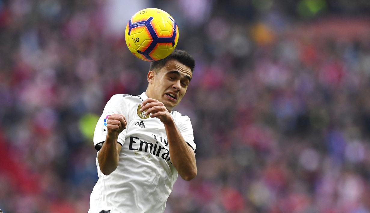 Sergio Reguilon merupakan pemain jebolan akademi Real Madrid pada tahun 2015 dan mampu menembus tim utama pada 2018. Namun sayang pemain yang saat ini berseragam Atletico Madrid itu minim kesempatan hingga terdepak dari skuad utama Los Blancos. (AFP/Gabriel Bouys)