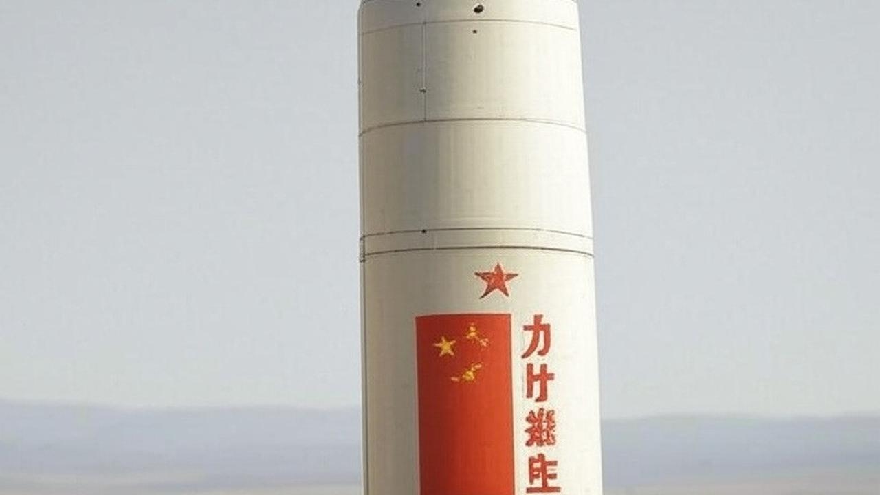 Ilustrasi rudal nuklir china