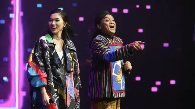[Fimela] Isyana Sarasvati dan Didi Kempot