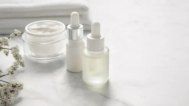 Bolehkah Ibu Hamil Memakai Skincare? Begini Cara Memilih Produk yang Tepat untuk Ibu Hamil
