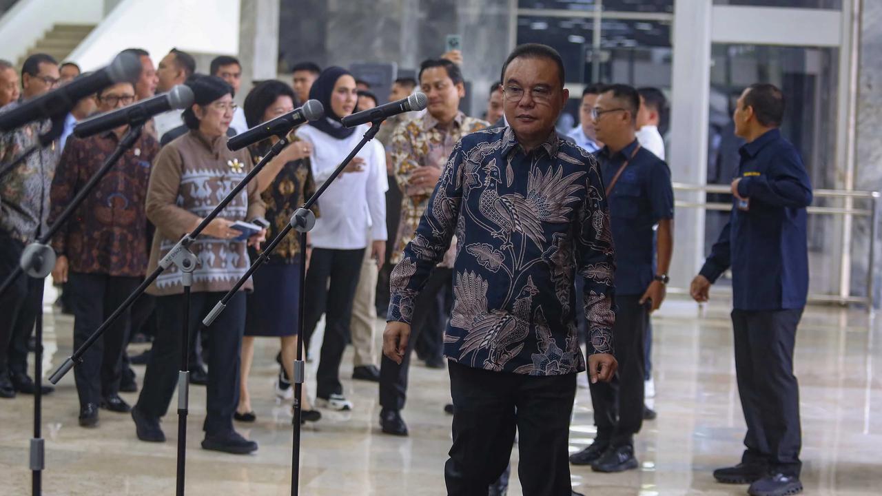FOTO: DPR Bahas Mitigasi Ekonomi Bersama Pemerintah