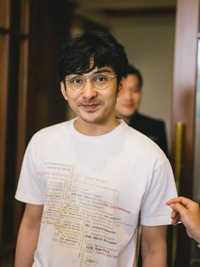 [Fimela] 6 Potret Yoga Pratama yang Awet Muda di Usia 38 Tahun