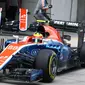 Pebalap Manor Racing, Rio Haryanto, mengalami masalah steering rack pada sesi latihan bebas pertama F1 GP Rusia, Jumat (29/4/2016). (Manor Racing)