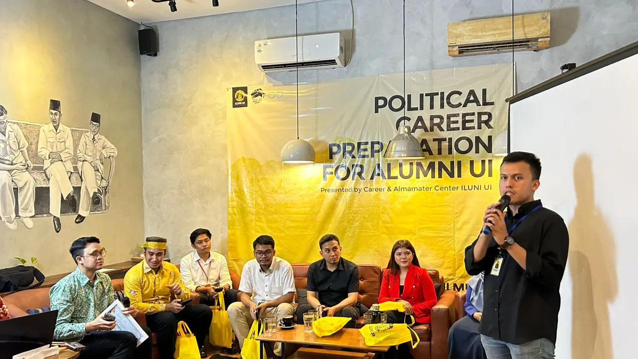 Ikatan Alumni Universitas Indonesia (ILUNI UI) mengadakan talkshow politik bertajuk “Political Career Preparation for Alumni UI” di Kafe Diskusi Kopi, Jakarta Selatan, Sabtu,10 Juni 2023.