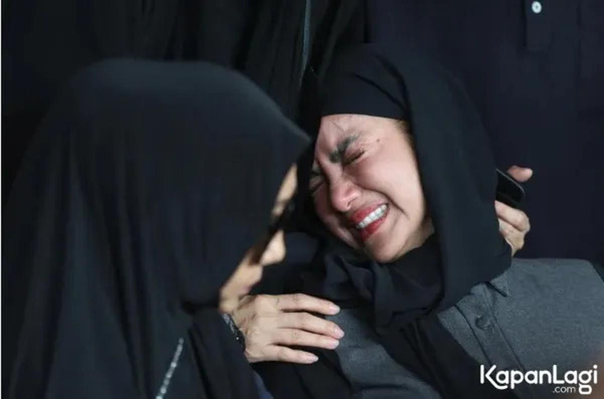 Olla Ramlan Baru Tiba dari Luar Kota, Tak di Sisi Ibunda Saat Meninggal