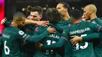 Para pemain Liverpool merayakan gol Mohamed Salah ke gawang Aston Villa pada pertandingan sepak bola Liga Inggris di Villa Park, Birmingham, Inggris, 26 Desember 2022. Liverpool mengalahkan Aston Villa dengan skor 3-1. (AP Photo/Rui Vieira)