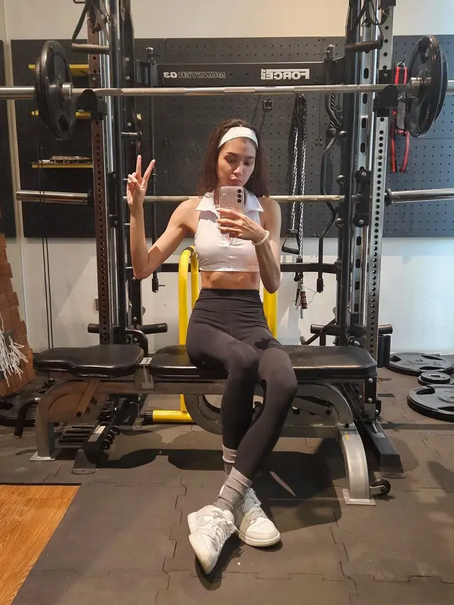 [Fimela] Mikha Tambayong