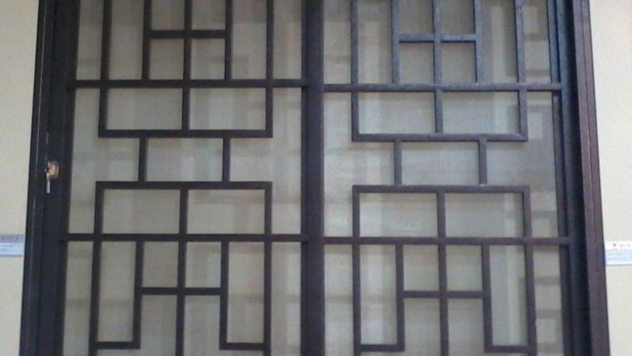 3. Desain Teralis Industrial Minimalis