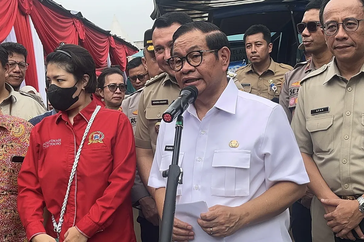 Gubernur DKI Jakarta Pramono Anung mengubah nama kawasan Tanah Merah di Jakarta Utara menjadi Kampung Tanah Harapan.