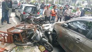 Truk LPG Tabrak Pesepeda hingga Belasan Kendaraan di Bandung, Satu Orang Tewas