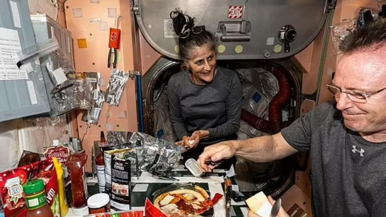 Foto Memprihatinkan Sunita Williams Astronot NASA Sebelum dan Sesudah  Terjebak di Stasiun Luar Angkasa, Kurus Makan Seadanya