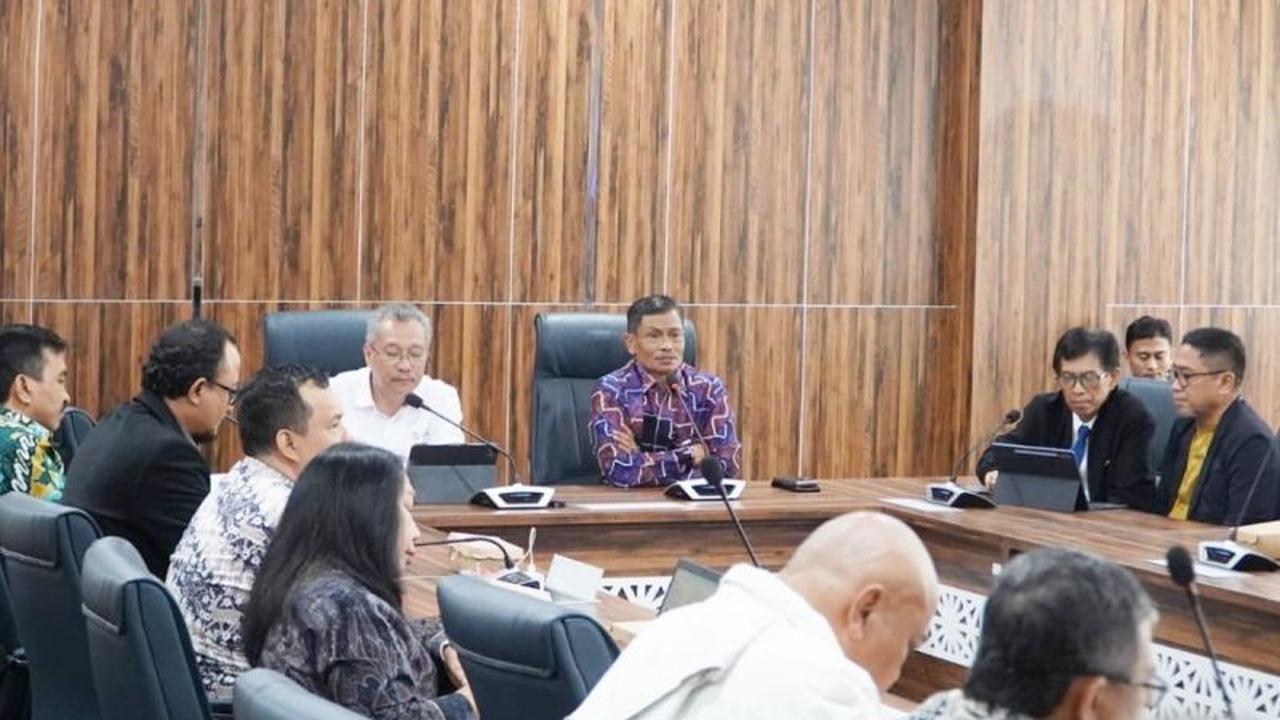 Sekjen Kemdiktisaintek Dorong Penguatan Kehumasan Kampus ULM untuk Literasi Publik