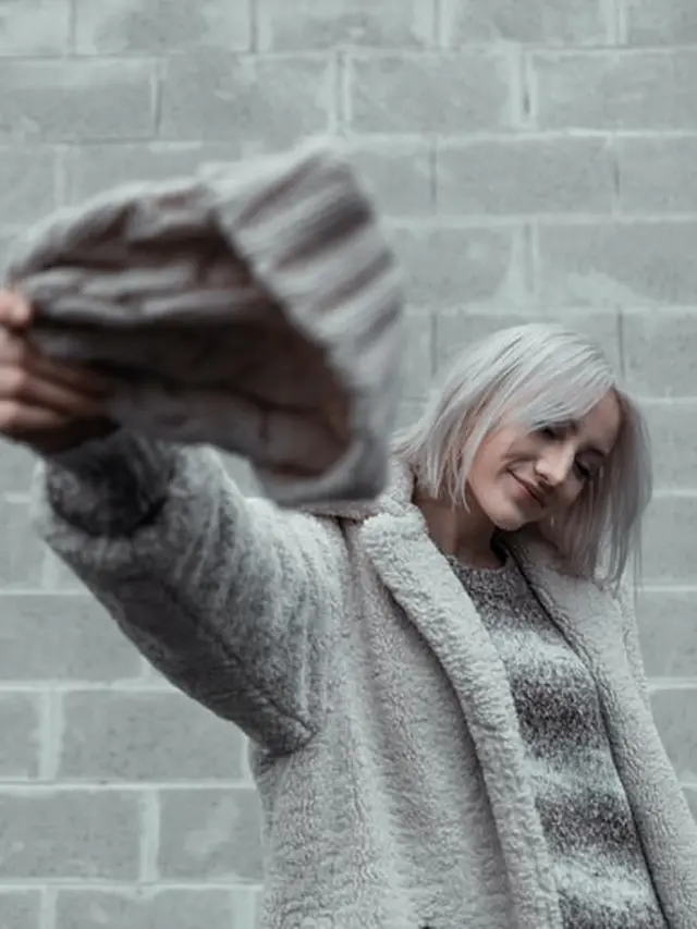 Arti Mimpi Mewarnai Rambut Berdasarkan Warnanya