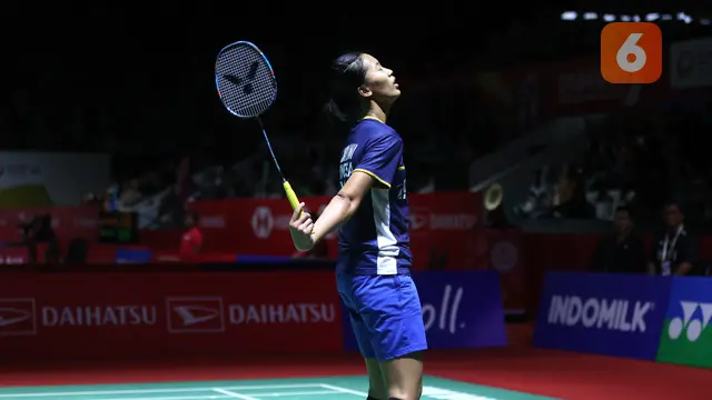 Foto: Ekspresi Putri KW Setelah Kalah 2 Gim Langsung dari Natsuki Nidaira di Indonesia Masters 2024