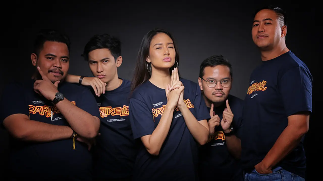 [Bintang] Media visit pemain film Partikelir